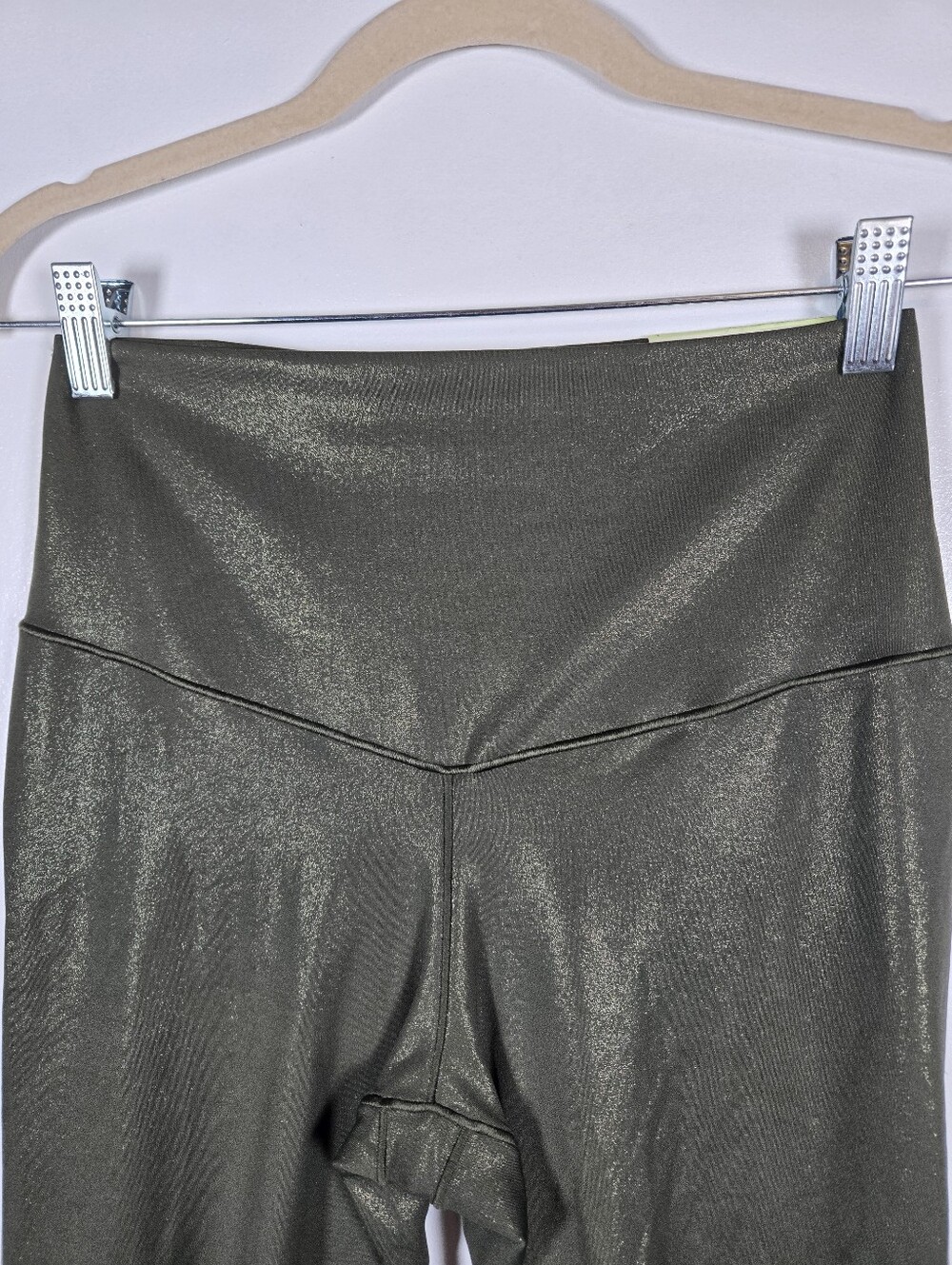 NEW Aerie Offline Real Me Crop Leggings Size Large Liquid Shine Metallic Green - Picture 3 of 12